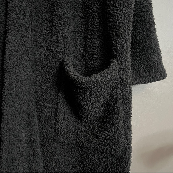 Barefoot Dreams robe Size 1 - Picture 8 of 10